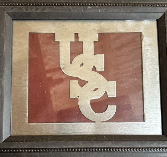 USC Interlocked in frame